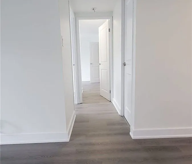 633 Bay St #419 — Photo 8