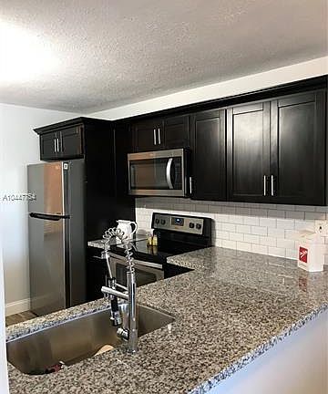 2nd image of 100 NW 76th Ave APT 209-2