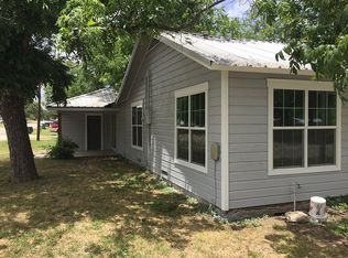 406 S Fentress St, San Saba, TX 76877
