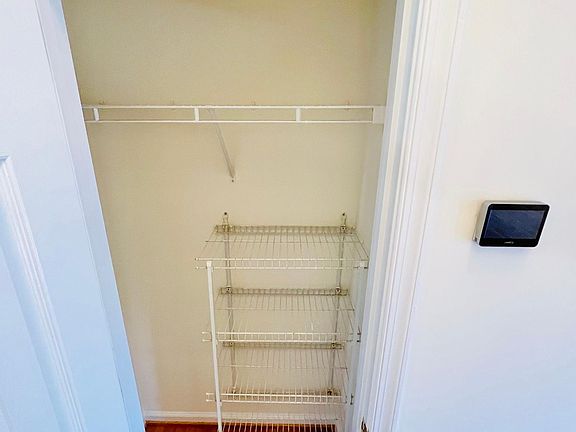 4th image of 6186 Manchester Park Cir