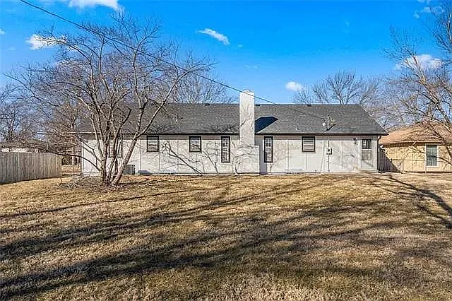 8539 Stearns Rd — Photo 25
