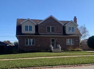 8017 Newland Ave, Burbank, IL 60459