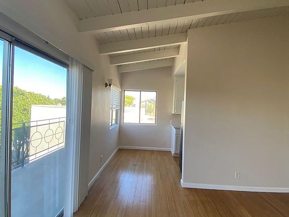 2nd image of 2637 Centinela Ave #21