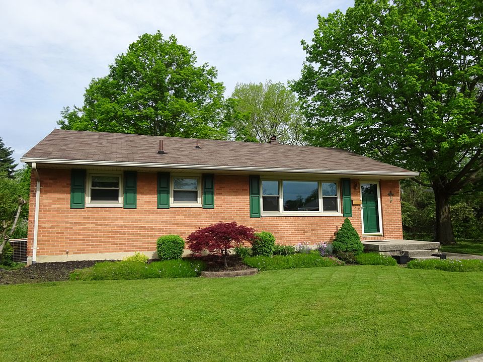 1st image of 523 Douglas Dr
