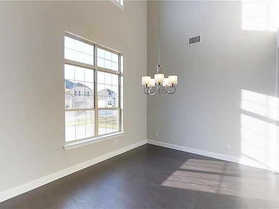4th image of 7521 River Park Dr