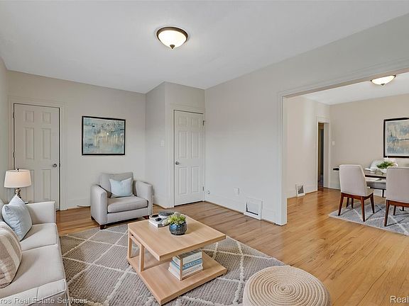 4th image of 926-928 Nottingham Rd