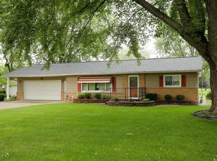 56930 Franklin Dr, Three Rivers, MI 49093