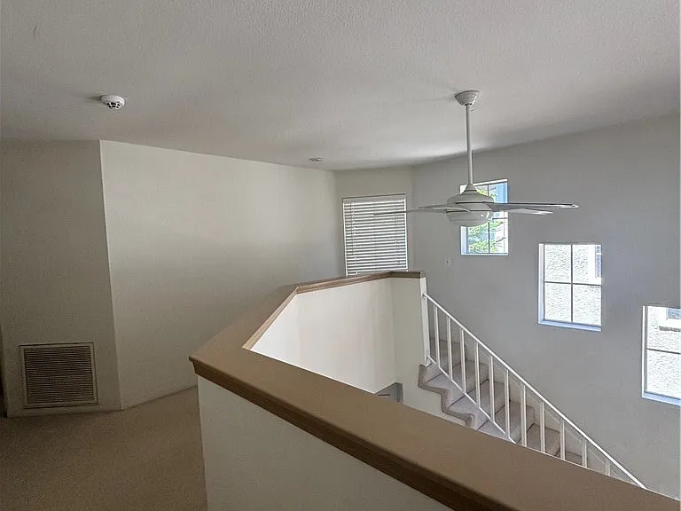 928 Lotus Cir — Photo 27