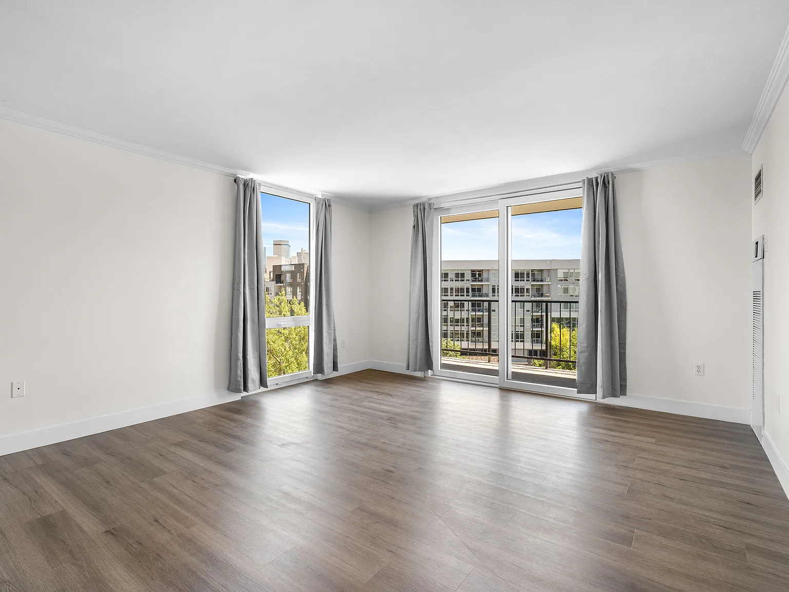 1 bed, 637 sqft, $1,845 — Photo 2