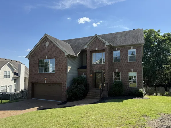 106 Paige Park Ln, Goodlettsville, TN 37072