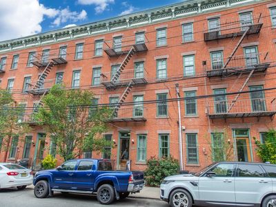 204 6th St APT 1L, Jersey City, NJ, 07302