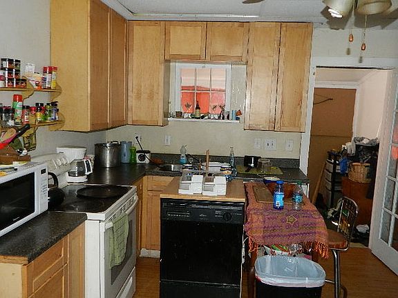 5th image of 895 Lecona Dr