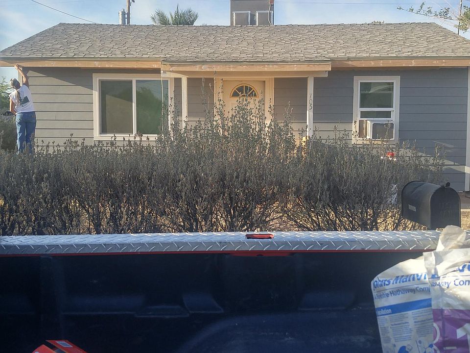 1st image of 705 W Dewey Ave