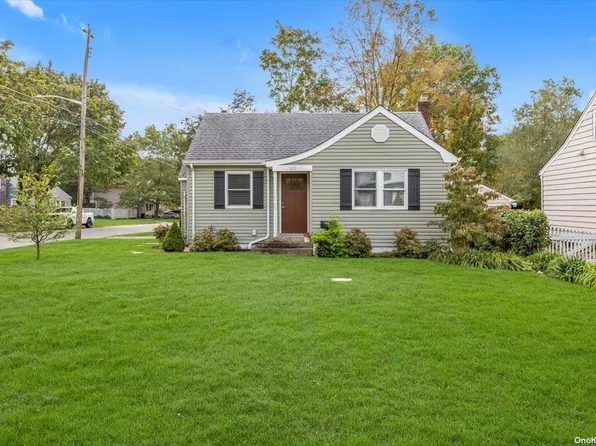 101 4th Avenue, East Northport, NY 11731