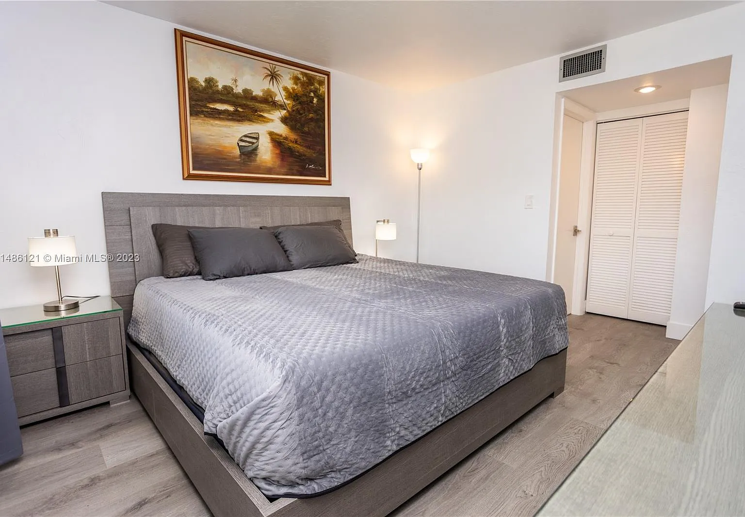 Bass And Sun Condominium — Photo 2