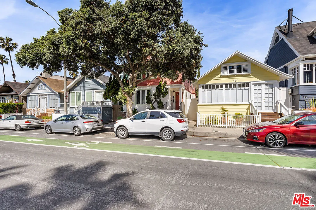 1 bed, $4,200 — Photo 2