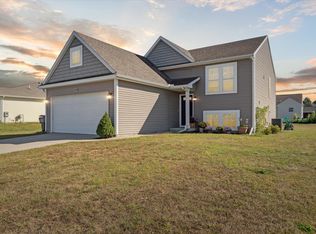 4142 Country Meadows Dr, Kalamazoo, MI 49048