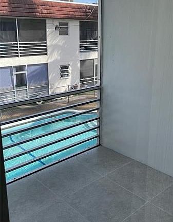4th image of 2509 Lincoln St #206