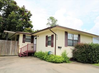 724 Royal Ave, Port Neches, TX 77651