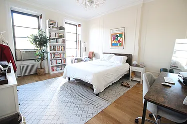 Rented by Luxor Homes & Investment Realty