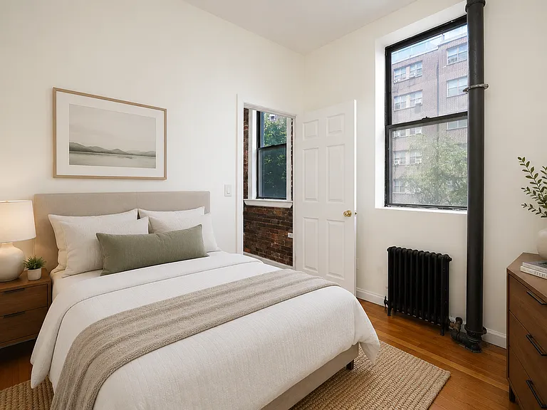 254 E 3rd St #15 — Photo 3