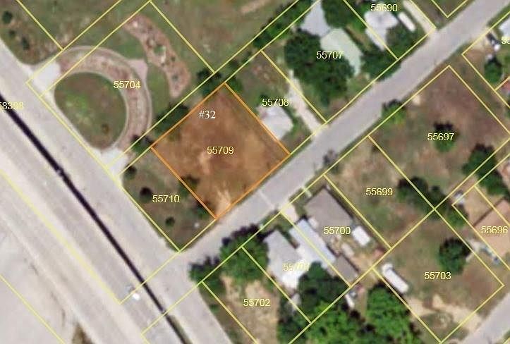 1st image of 815 Avenue A