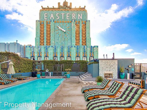 2nd image of 849 Broadway St #606