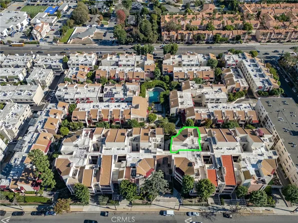 5216 Yarmouth Ave Unit 305, Encino, CA 91316