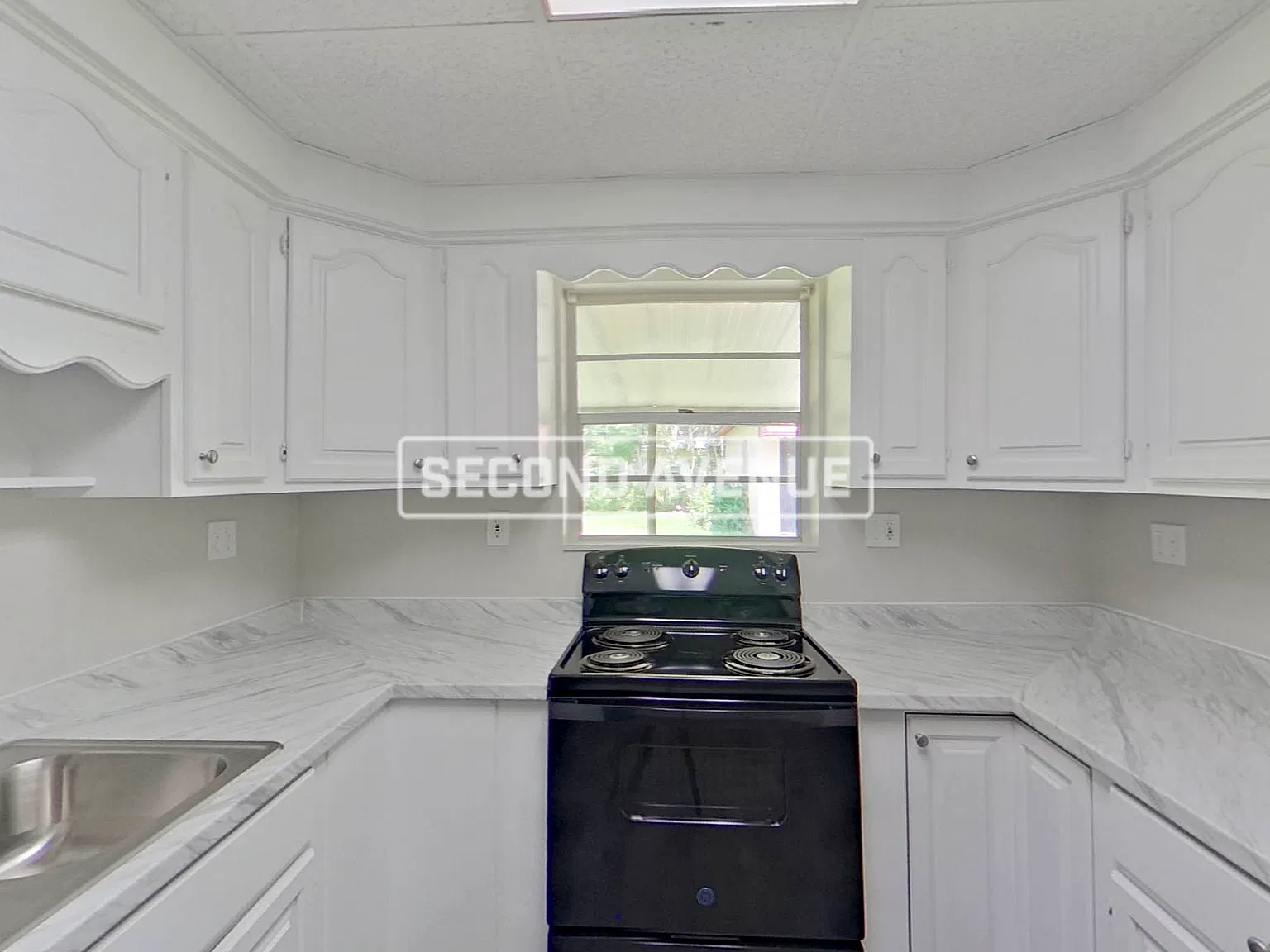 3 bed, 2.0 bath, 1826 sqft, $1,095 — Photo 4