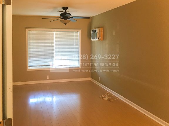 3rd image of 1633-1635 Redwood Ave