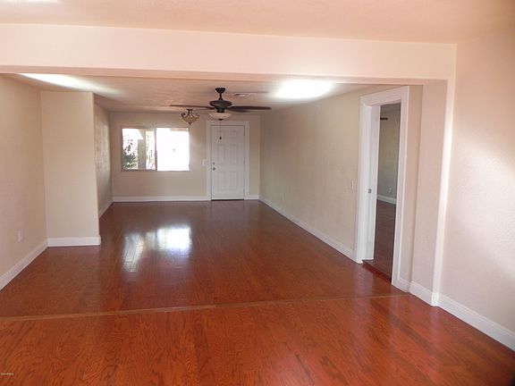 5th image of 15629 N Hollyhock St