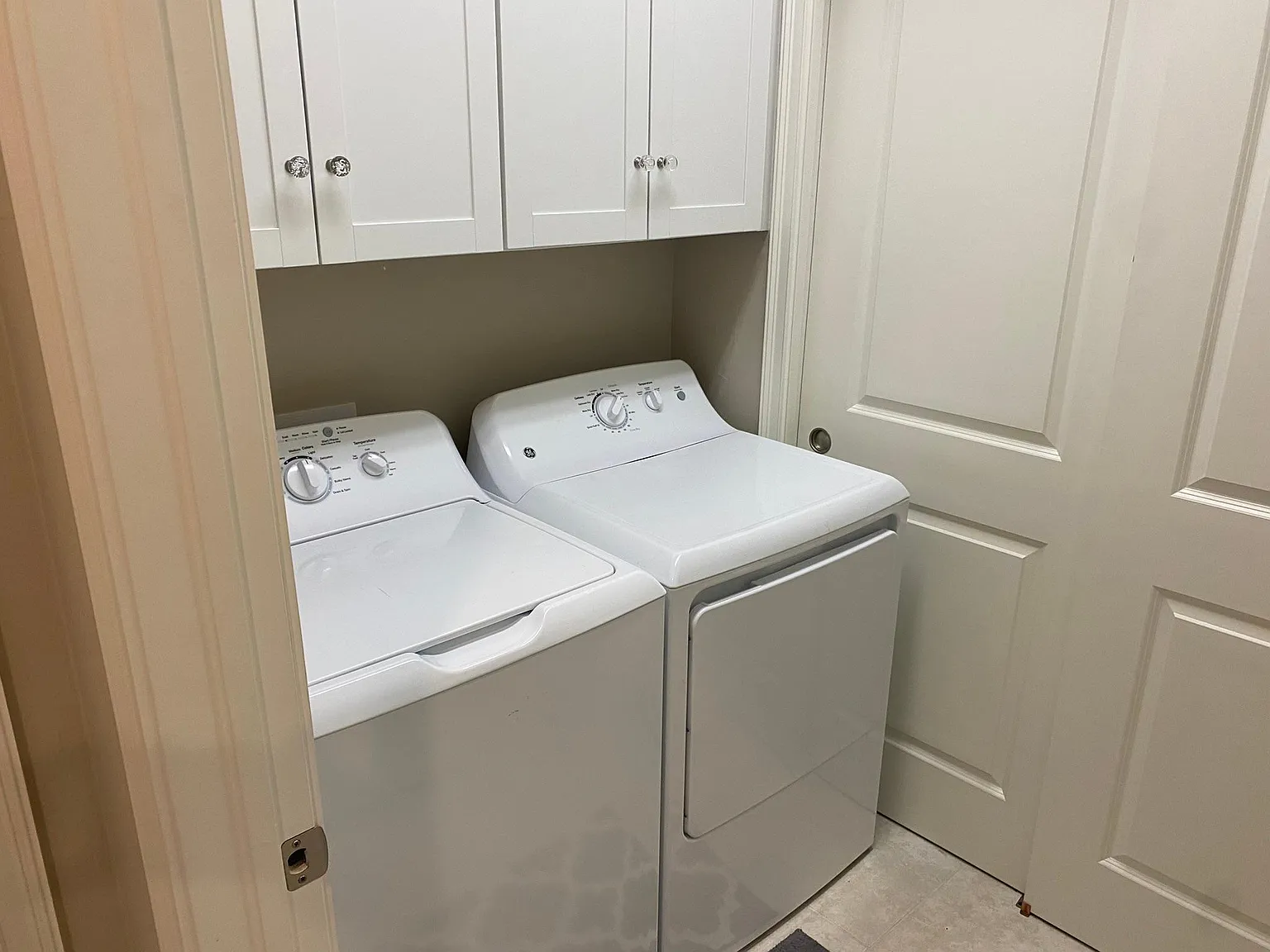 2 bed, 1616 sqft, $2,400 — Photo 3