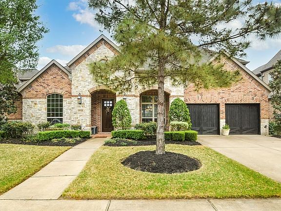 3rd image of 27103 Barrington Lodge Ln