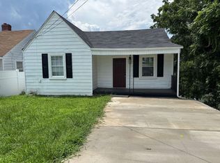 402 College St, Martinsville, VA 24112
