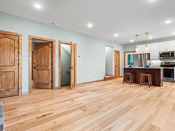 5th image of 269 Old Orchard Rd