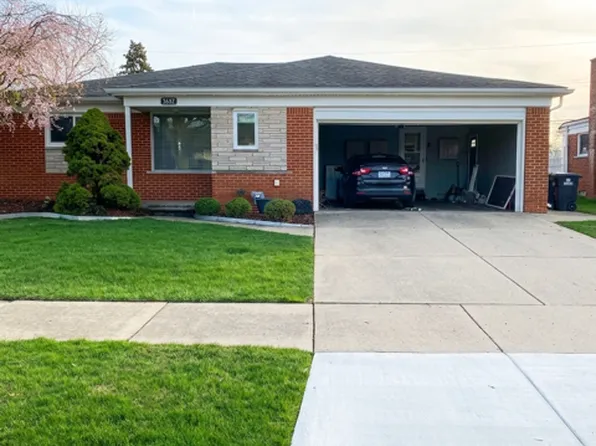 7697 Carrousel Blvd, Westland, MI 48185