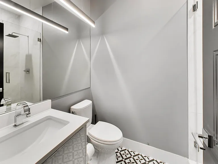 3740 N Clifton Ave #2 — Photo 17