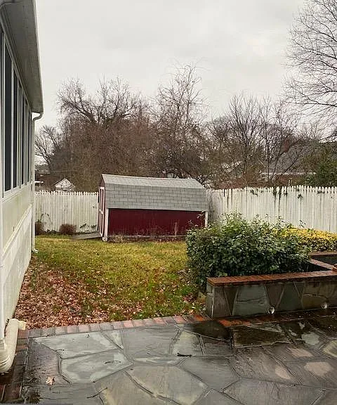 2204 Gaylord Dr — Photo 4