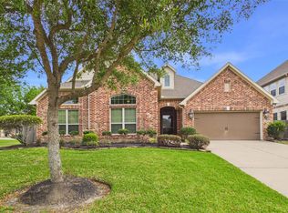 2323 Darden Springs Ln, Friendswood, TX 77546