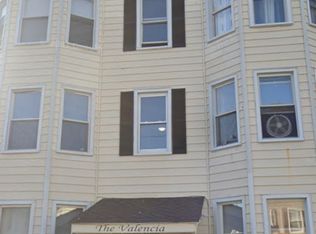 390 Poplar St #3L, New Haven, CT 06513