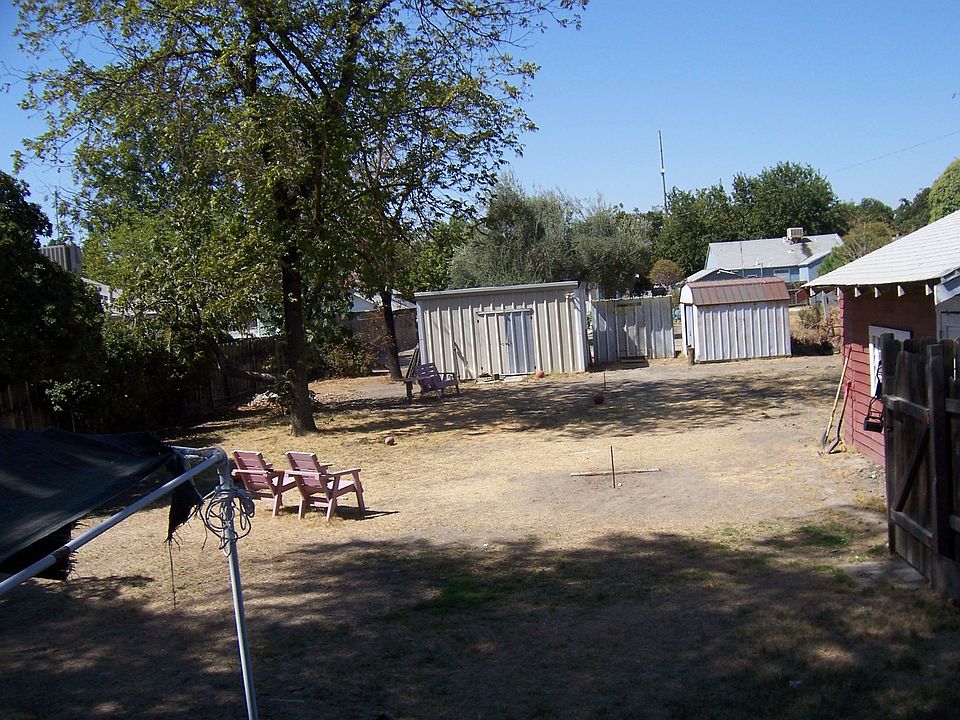 2nd image of 1220 Kaweah St