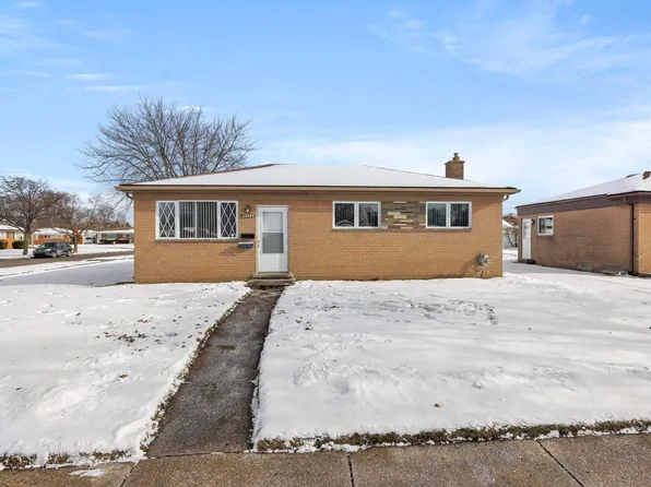 32656 Revere Dr, Warren, MI 48092