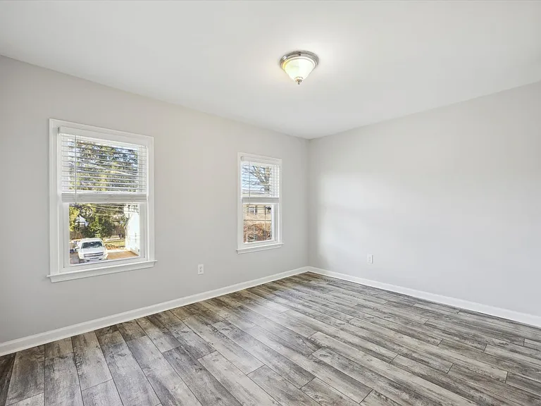 113 S Worthington St — Photo 10