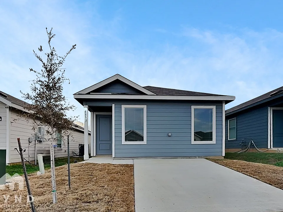 6853 Chert Chase