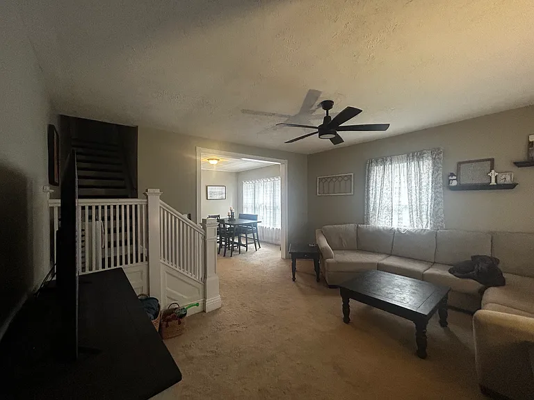 1136 Boyd St — Photo 16