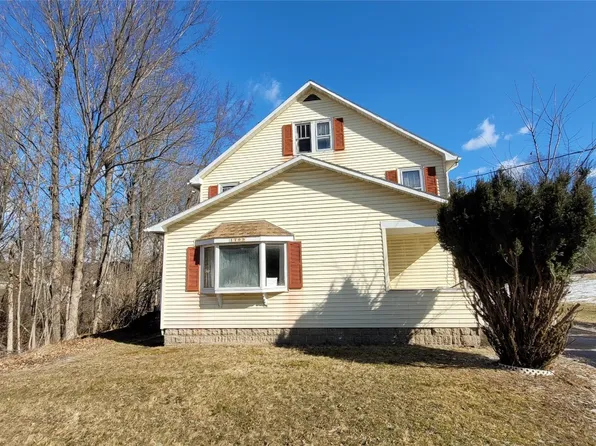 1709 Glenwood Rd, Vestal, NY 13850