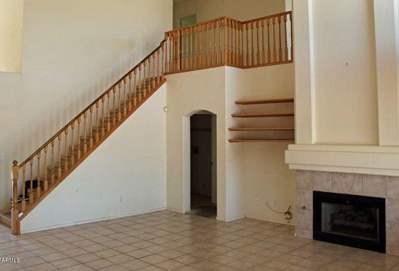 4th image of 1371 W Canada Creek Pl