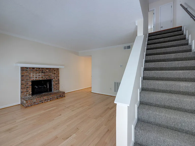 2604 Belcourt Ave #B — Photo 5