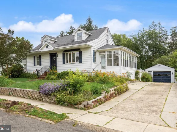 57 S Terrace Ave, Maple Shade, NJ 08052