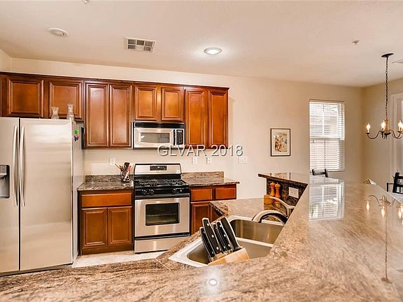 5th image of 649 Lucky Pine St